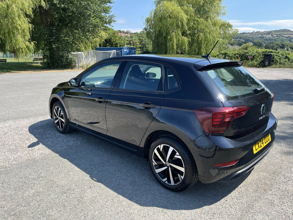 Volkswagen Polo Life #3