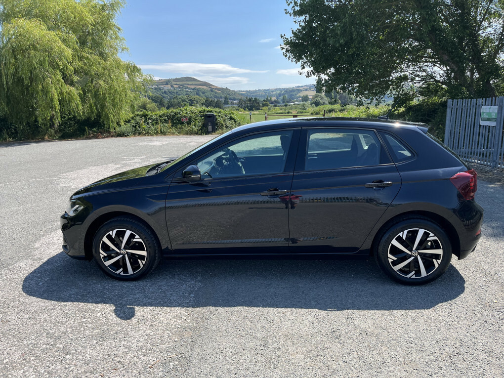Volkswagen Polo Life #2