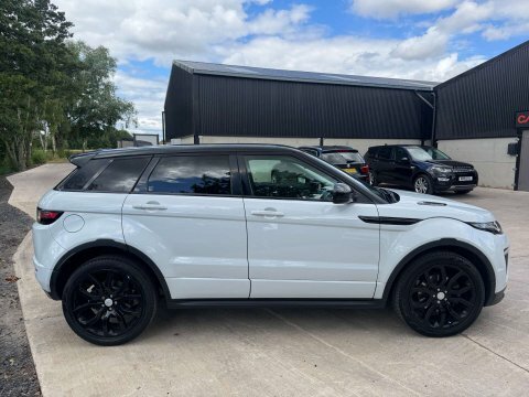 Land Rover Range Rover Evoque 2.0 Range Rover YX66UUD White #4