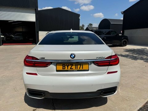 BMW 7 Series 3.0 730D Xdrive White #6