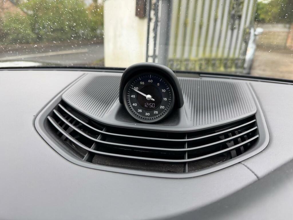Porsche Taycan 500Kw Turbo 93Kwh Blue #26