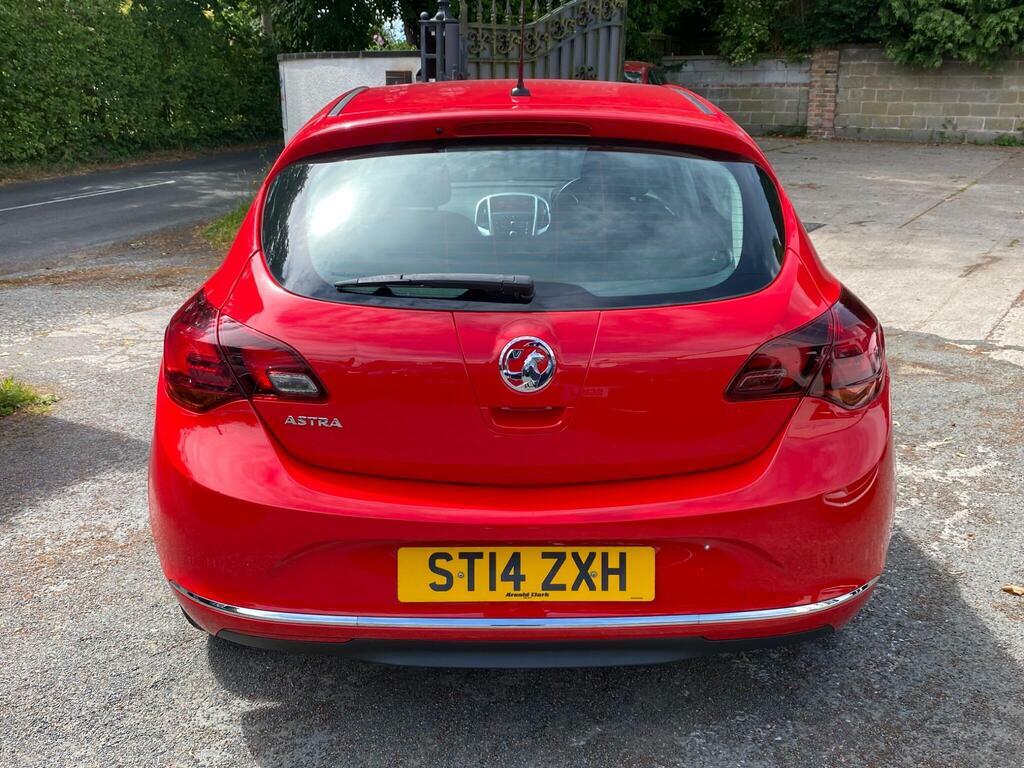 Vauxhall Astra 1.4 16V Sri Euro 5 Red #3
