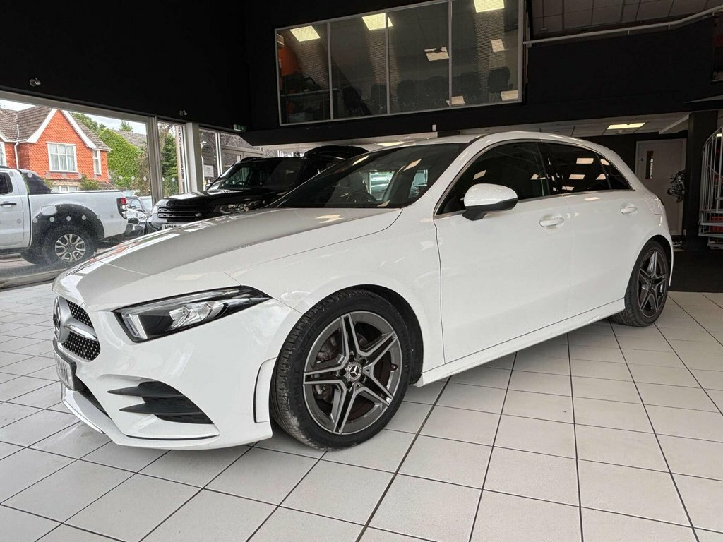 Mercedes-Benz A Class 1.3L Amg Line BU19XWN White #5