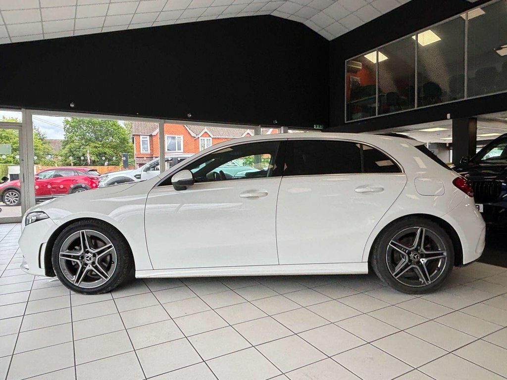 Mercedes-Benz A Class 1.3L Amg Line BU19XWN White #6