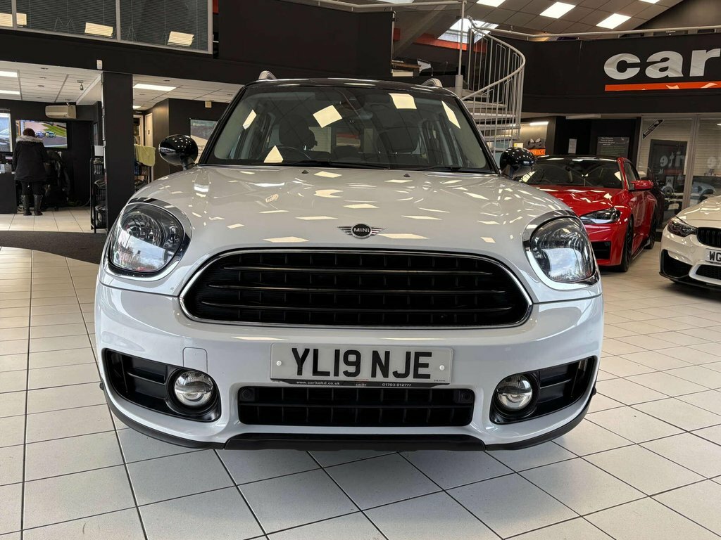 Mini Countryman 2L Cooper D Classic White #4
