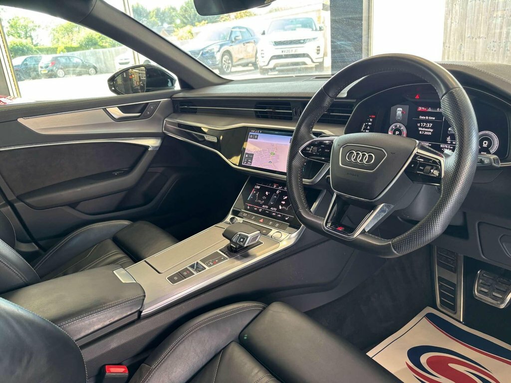 Audi A6 Avant 3L S Line Black #2
