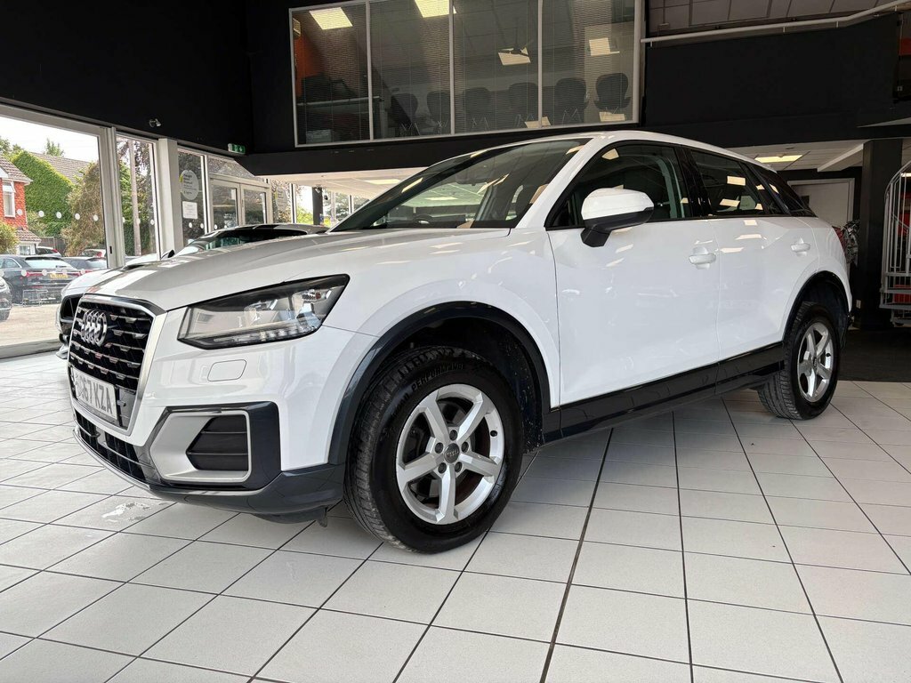 Audi Q2 1.4L Se White #5