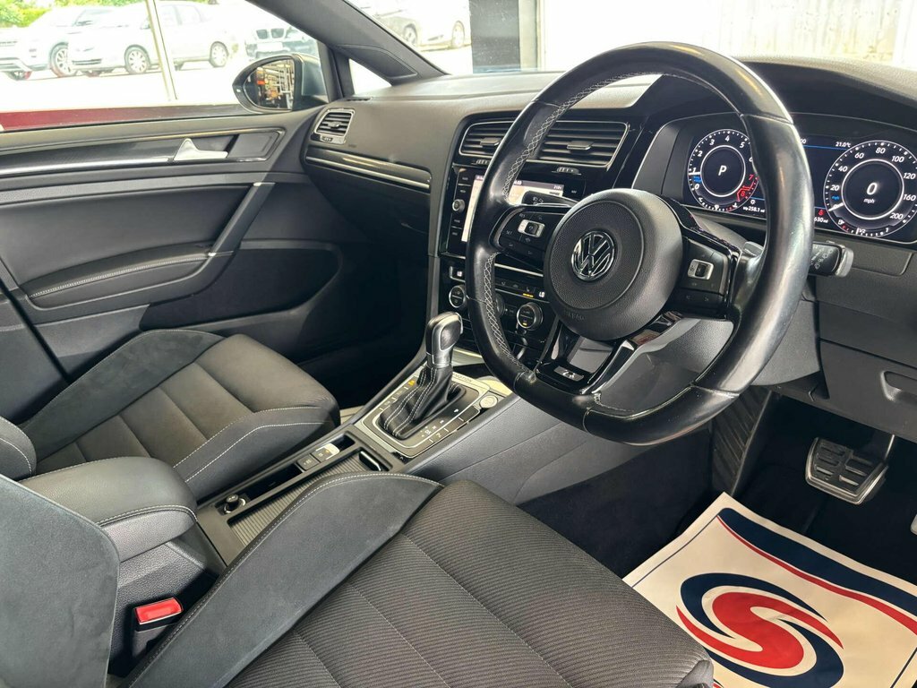Volkswagen Golf 2L R Black #2