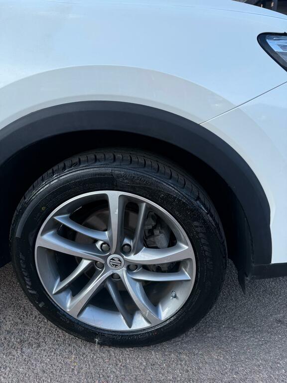 MG HS 1.5 T-gdi Excite Suv White #4