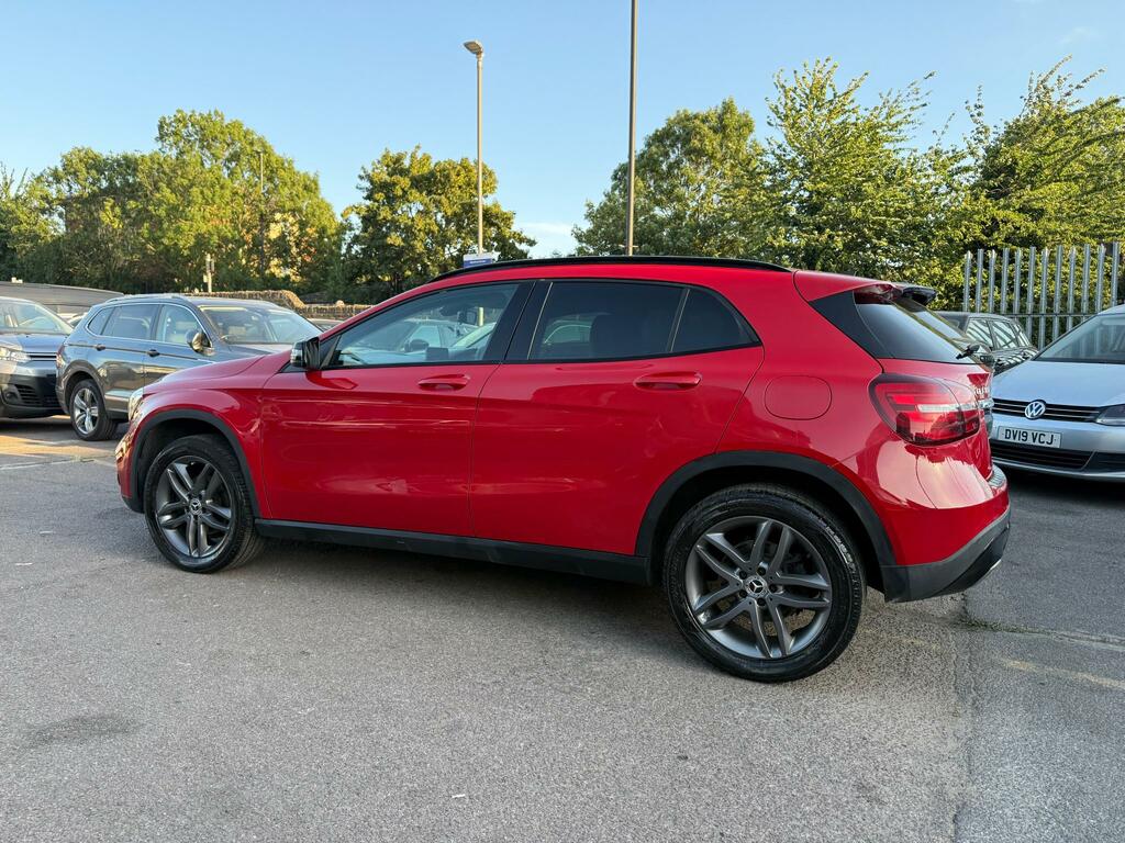 Mercedes-Benz GLA Class 1.6 Gla180 Gpf Urban Edition Suv Red #6