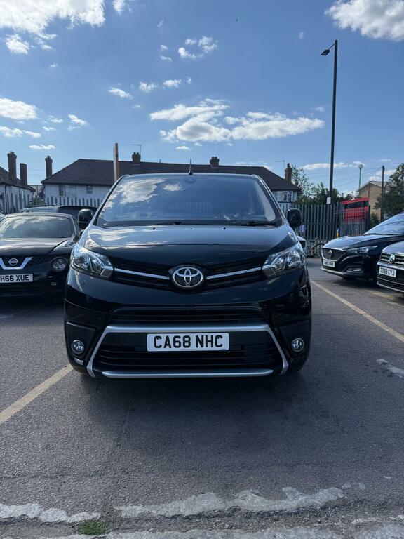 Toyota Proace Verso 2.0D Family Compact Mpv Black #2