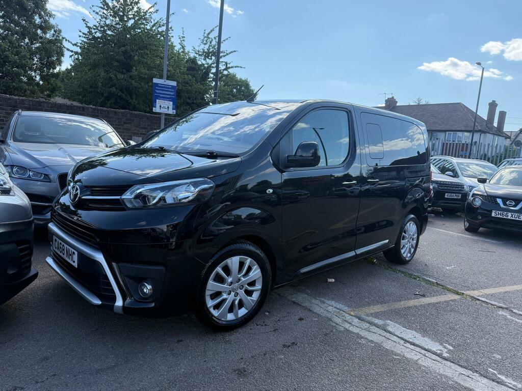 Toyota Proace Verso 2.0D Family Compact Mpv Black #4