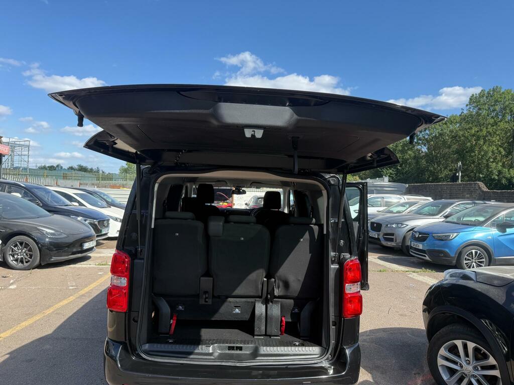 Toyota Proace Verso 2.0D Family Compact Mpv Black #6