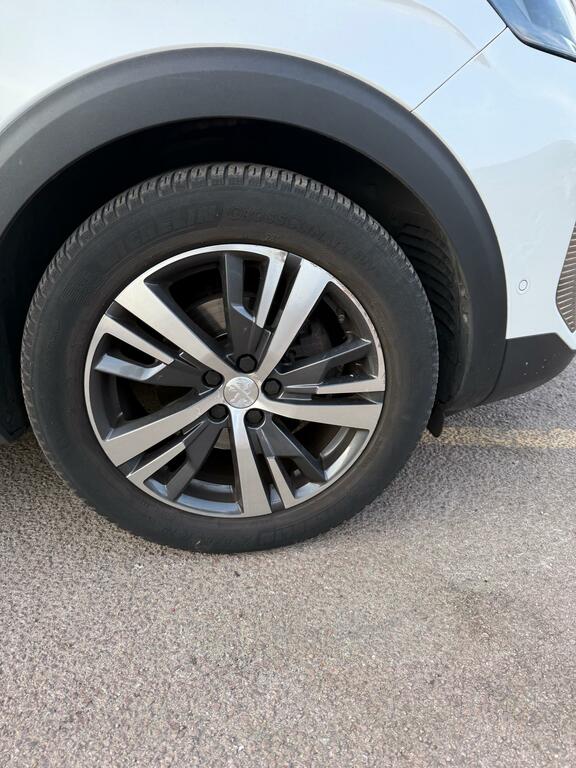Peugeot 5008 1.2 Puretech Allure Premium Suv White #3