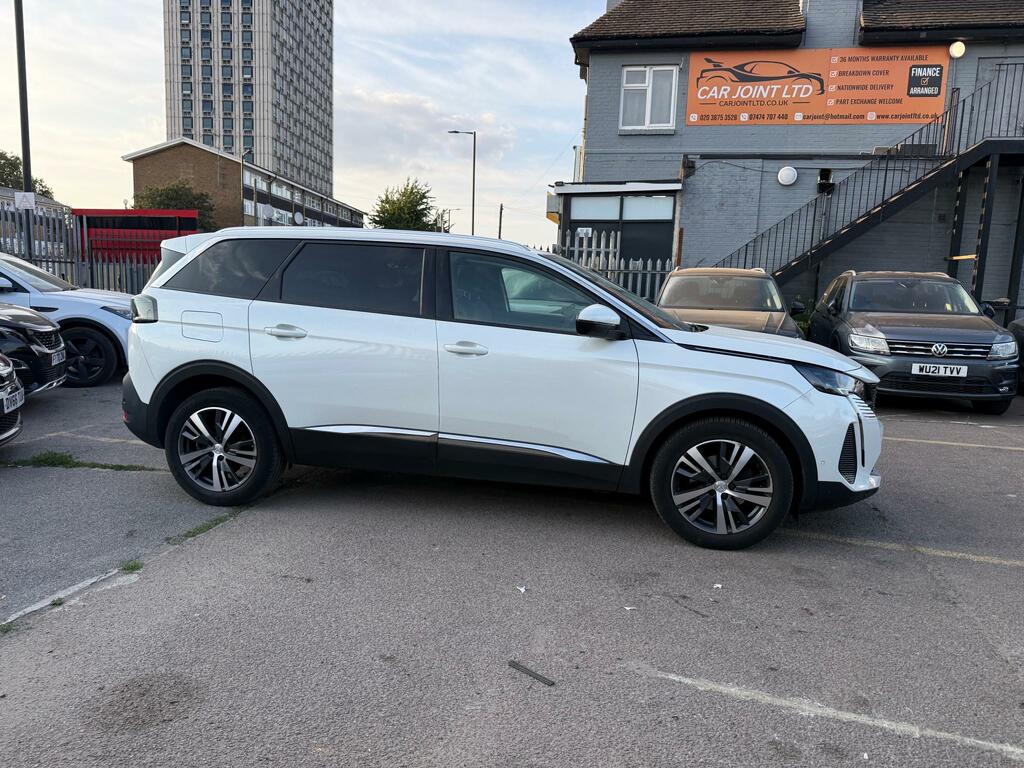 Peugeot 5008 1.2 Puretech Allure Premium Suv White