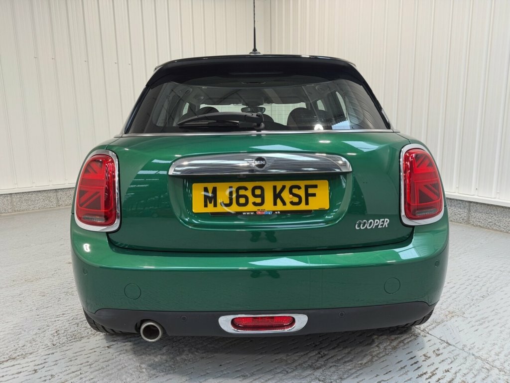 Mini Hatch 1.5L Cooper Exclusive Green #5