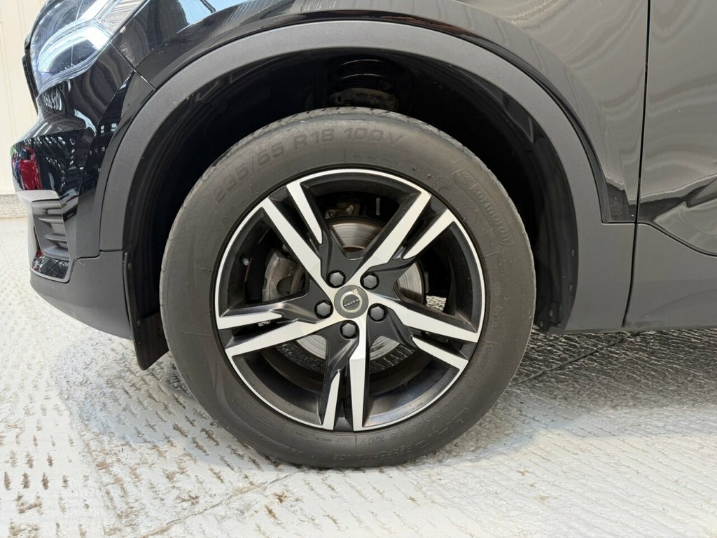 Volvo XC40 1.5L R-design SG22ZGX Black #4