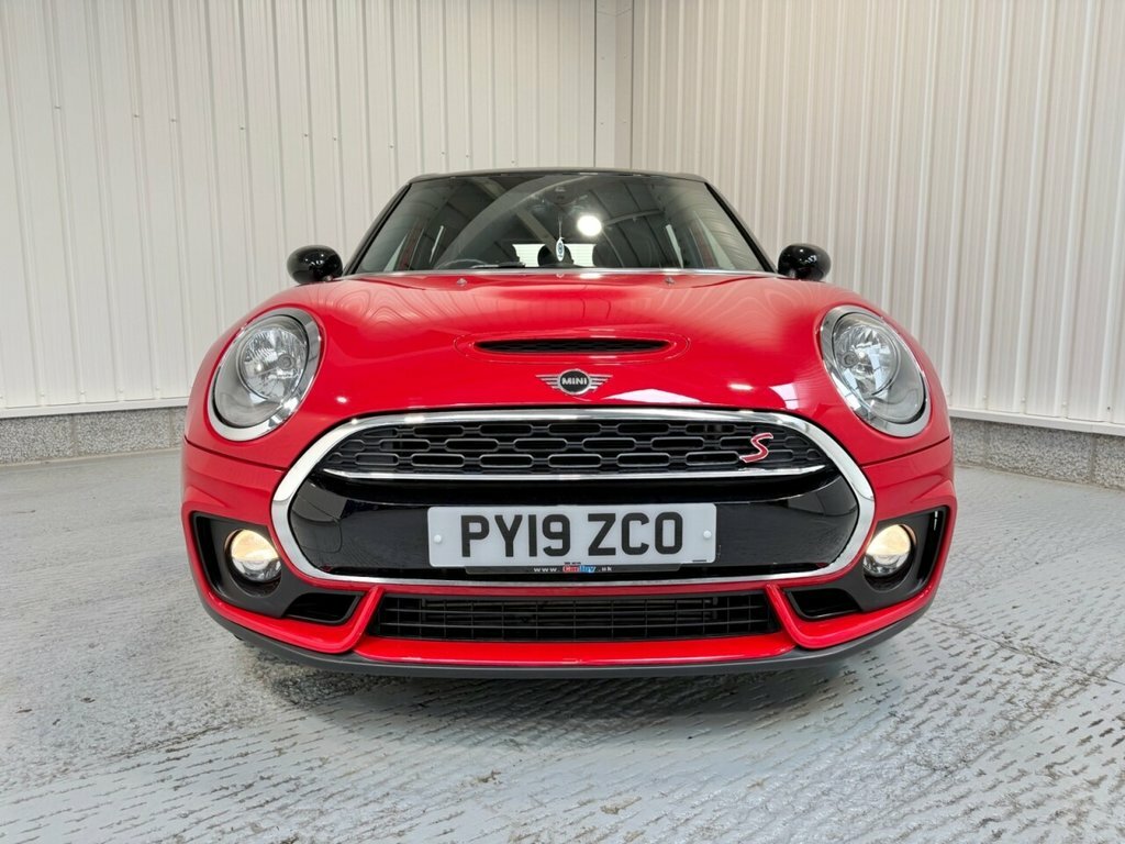 Mini Clubman 2L Cooper S Sport 6Dr Red #2