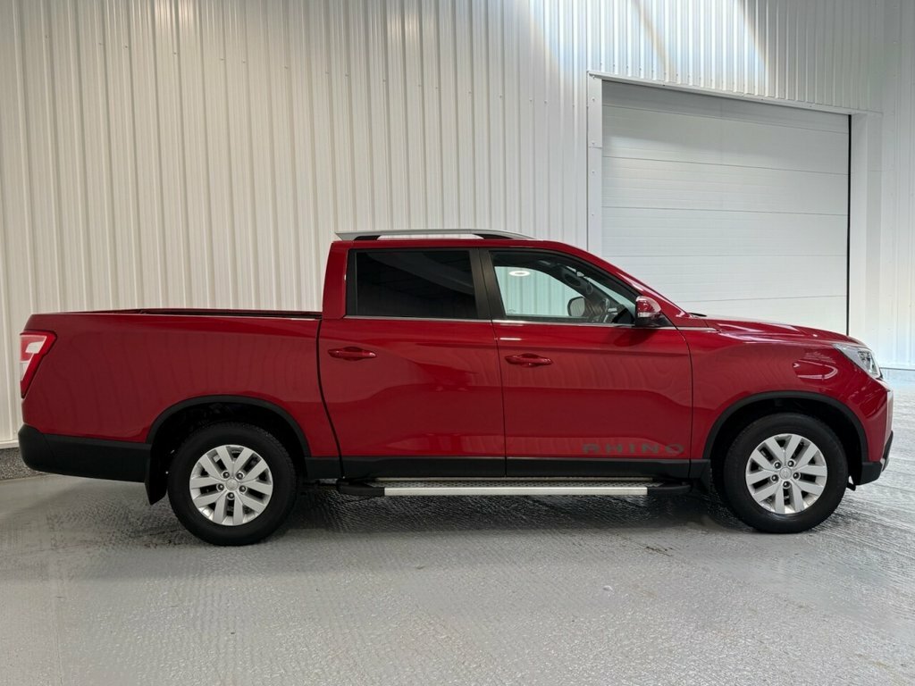 SsangYong Musso 2.2L Rhino Red #4