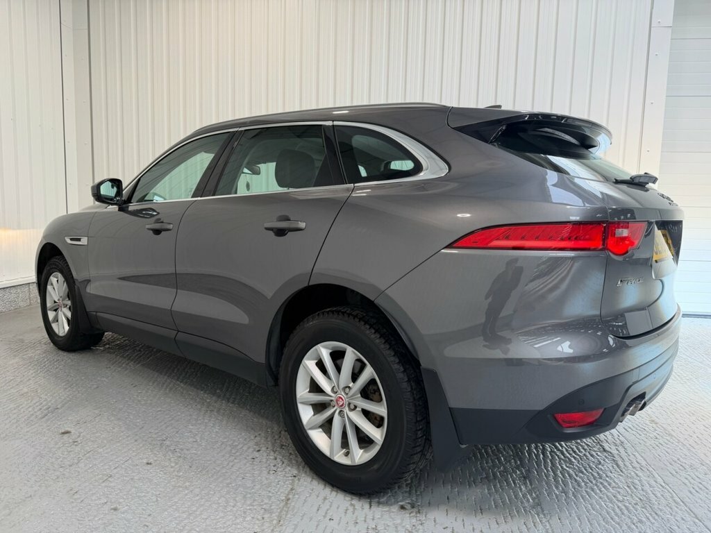 Jaguar F-Pace 2L Prestige OE18EBN Grey #4