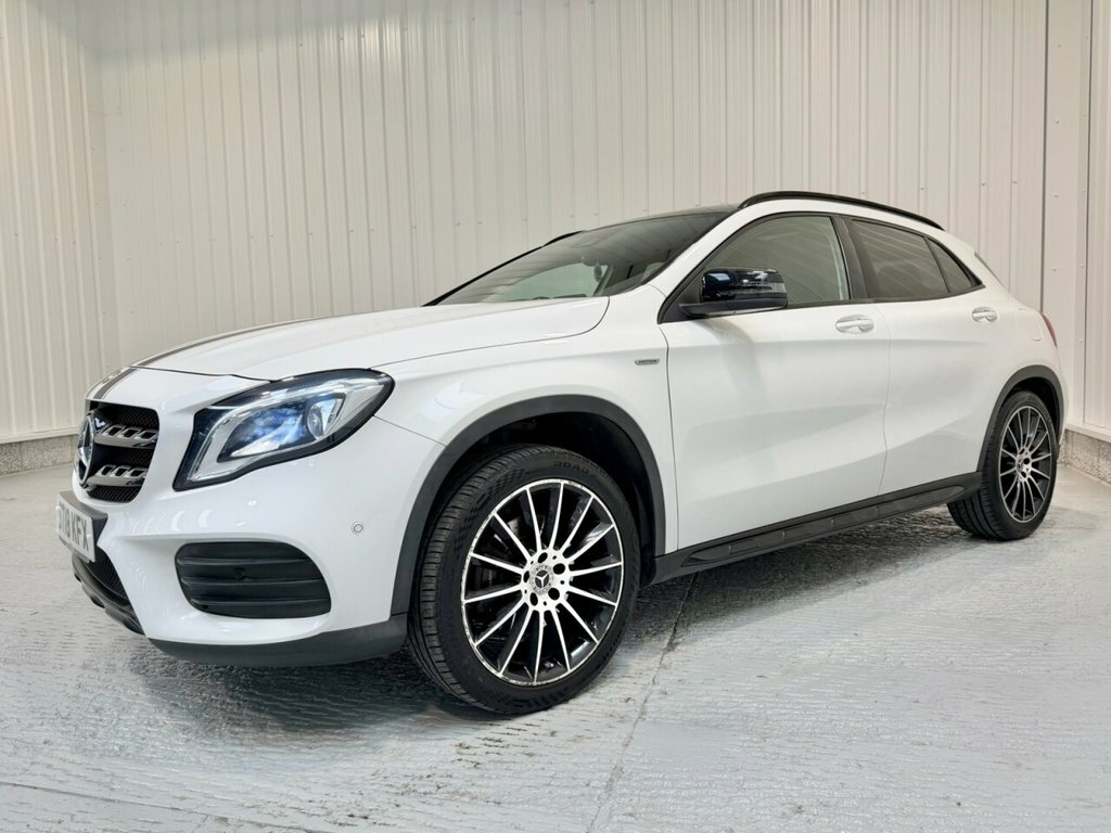 Mercedes-Benz GLA Class 2L Whiteart White #3