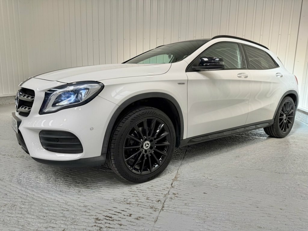 Mercedes-Benz GLA Class 2L Whiteart White #3