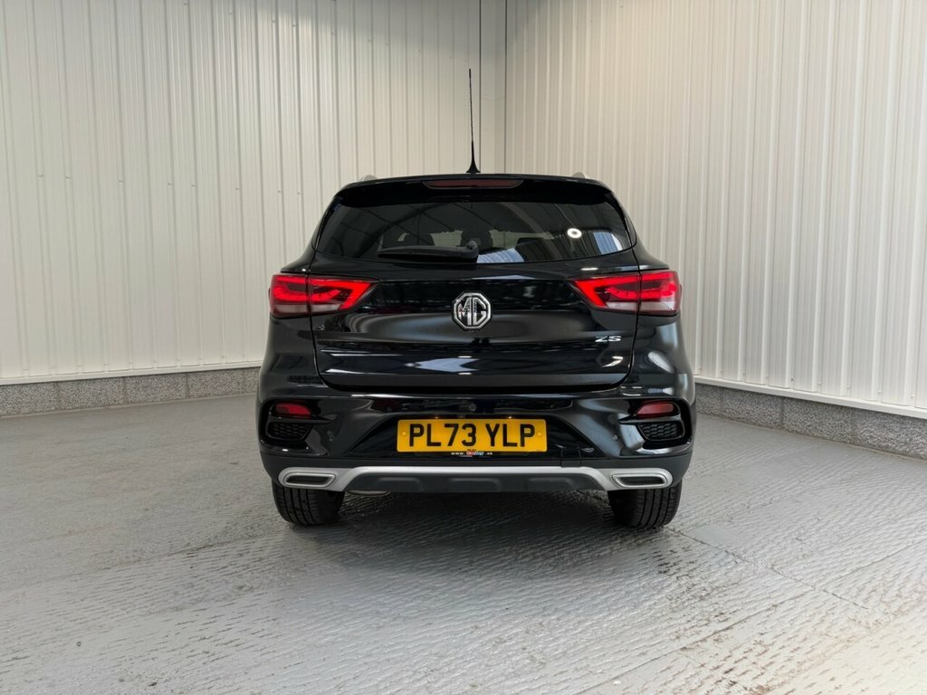 MG ZS 1L Exclusive Black #5