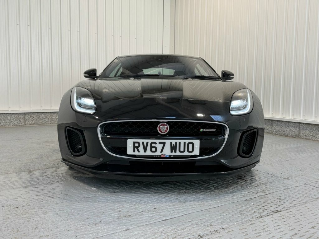 Jaguar F-Type 2L R-dynamic Black #2