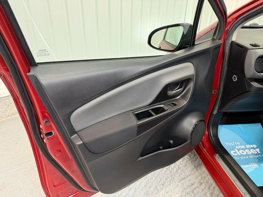 Toyota Yaris 1.33 Dual Vvt-i Icon Hatchback Multidri Red #11