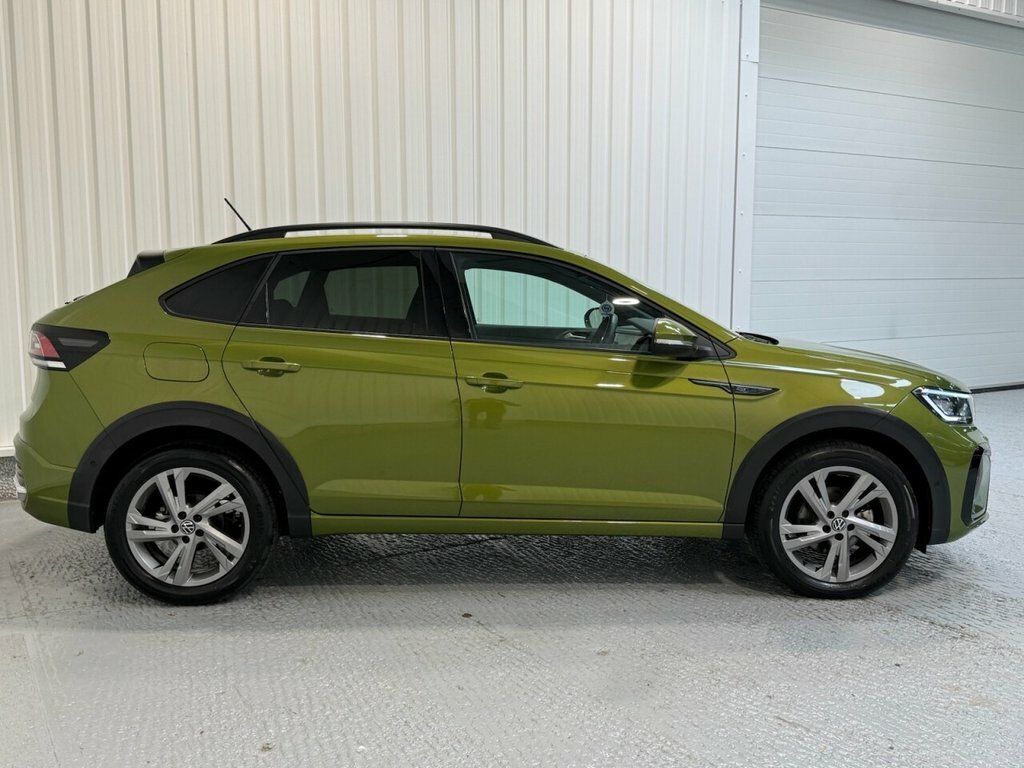 Volkswagen Taigo 1L R-line Green #4