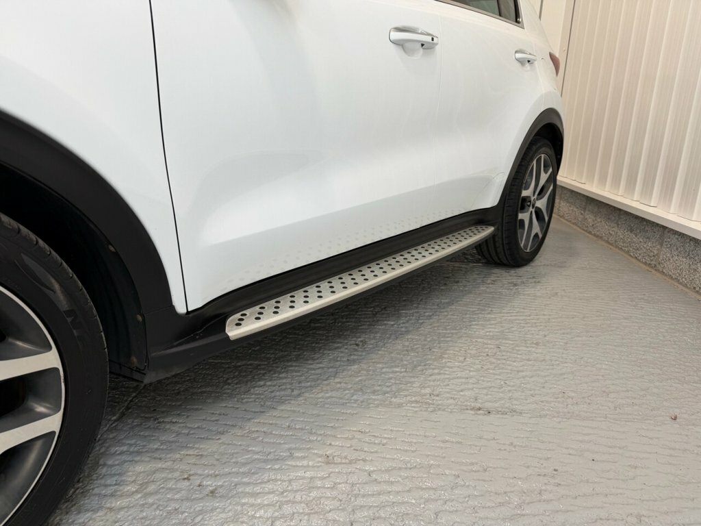 Kia Sportage 1.7L Gt-line Edition SV67TXR White #4
