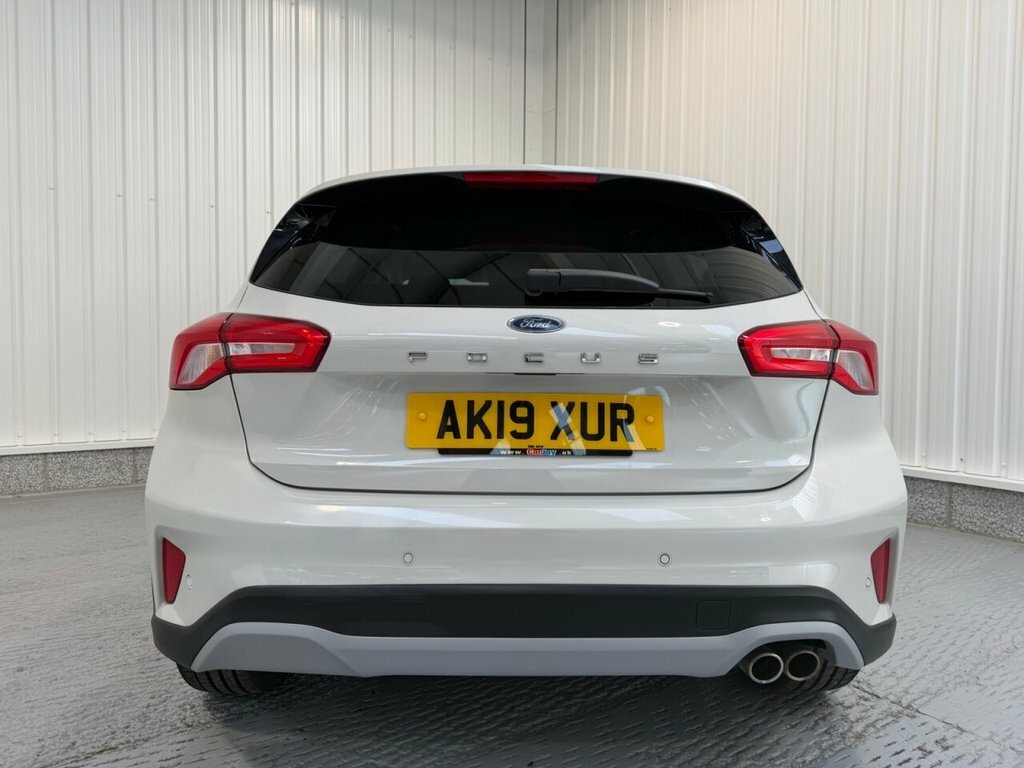 Ford Focus 1L Active AK19XUR White #6