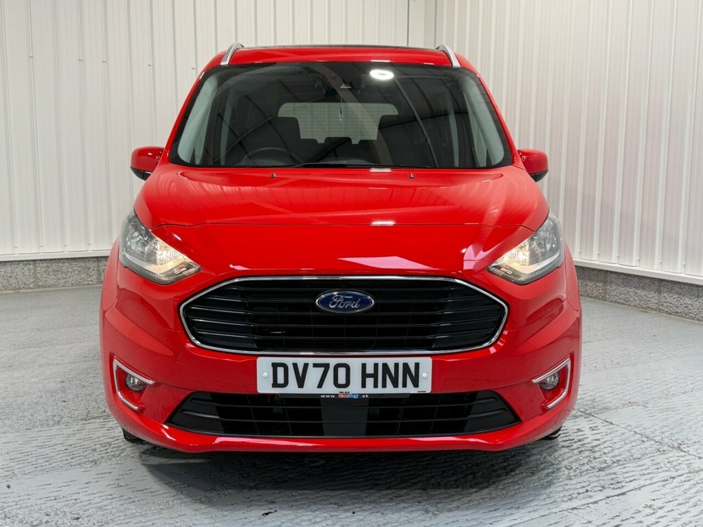 Ford Grand Tourneo Connect 1.5L Titanium Red