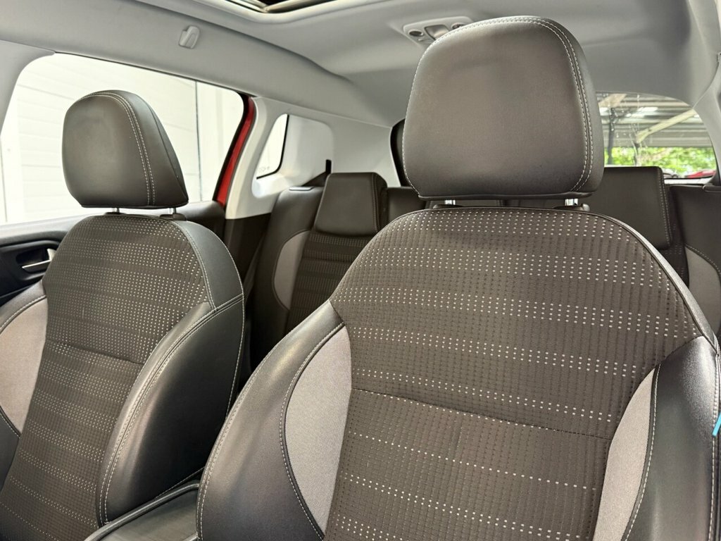 Peugeot 2008 Active Grey #18