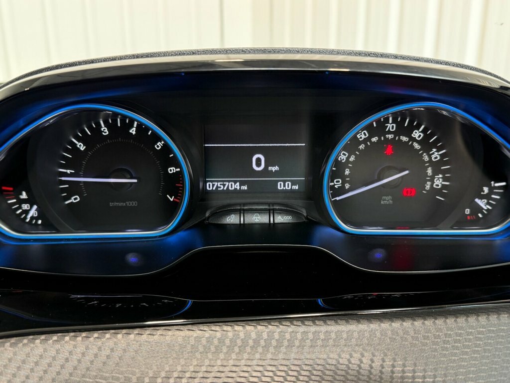 Peugeot 2008 Active Grey #25