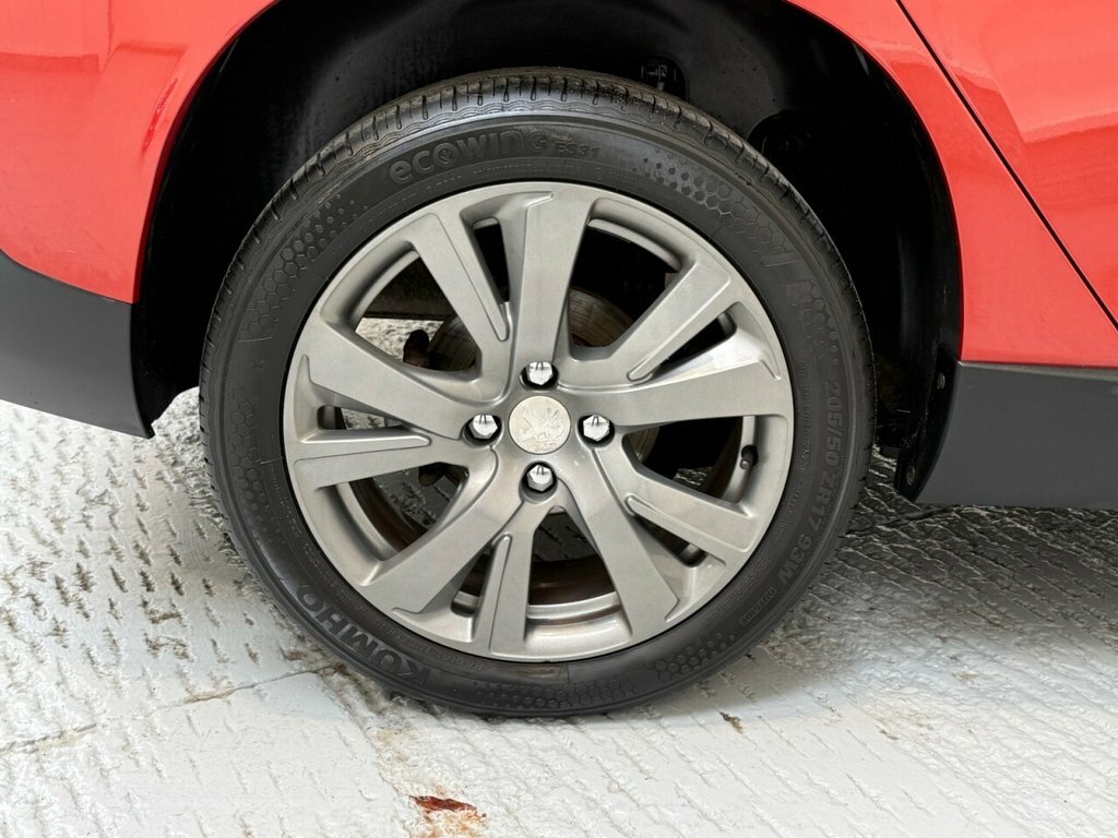 Peugeot 2008 Active Grey #8