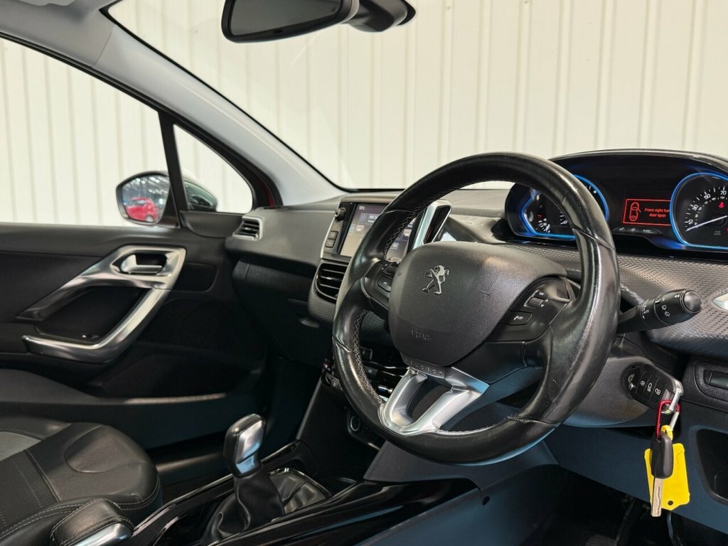 Peugeot 2008 Active Grey #15