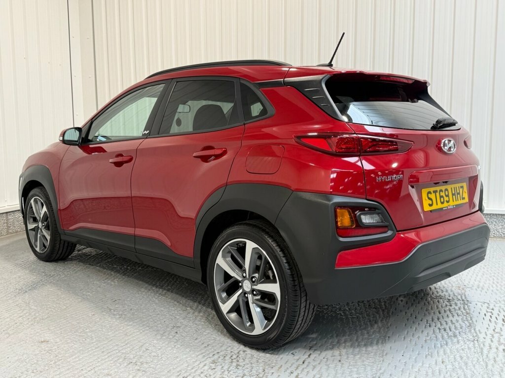 Hyundai Kona 1L Play ST69HHZ Red #5