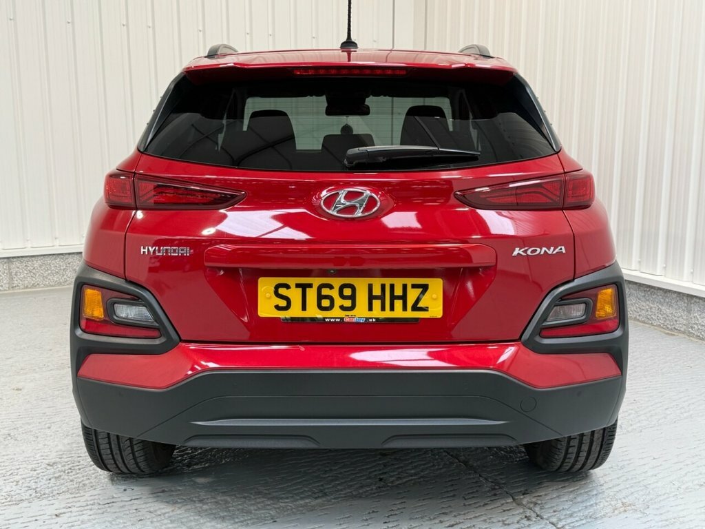Hyundai Kona 1L Play ST69HHZ Red #6