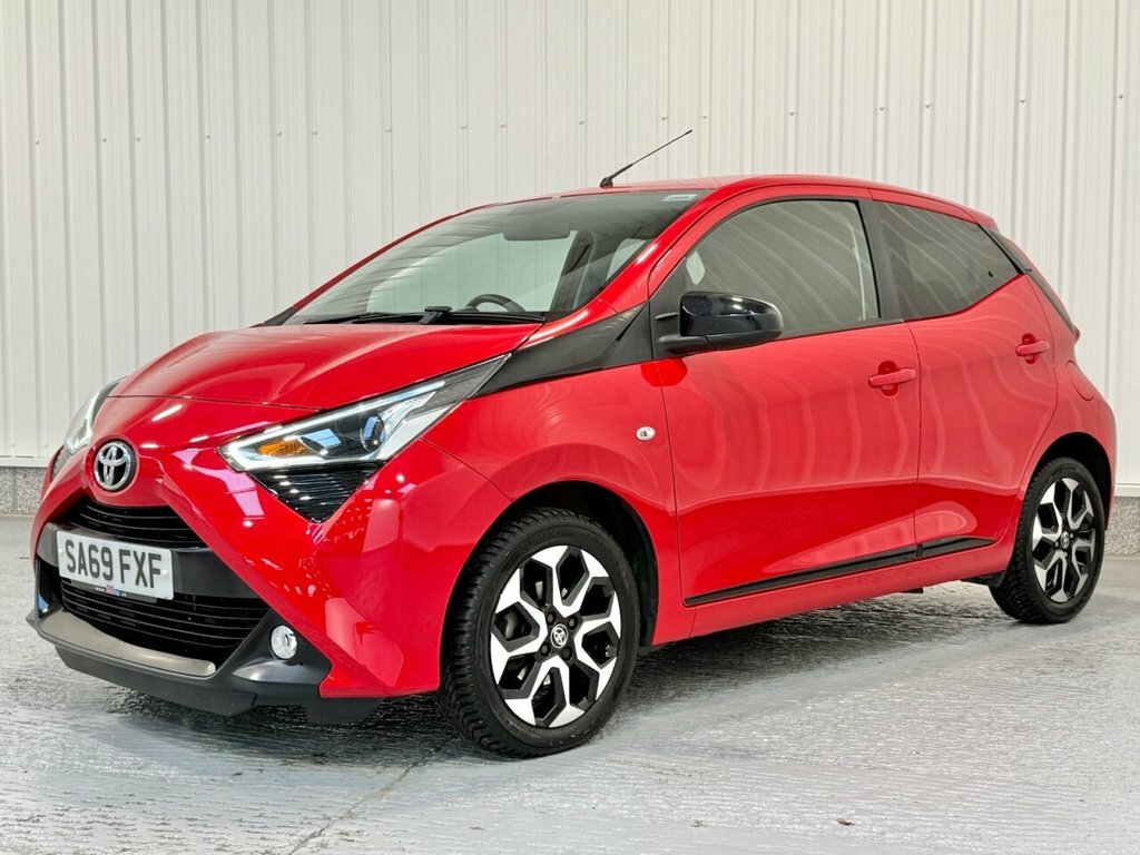Toyota Aygo 1L X-trend Red #3