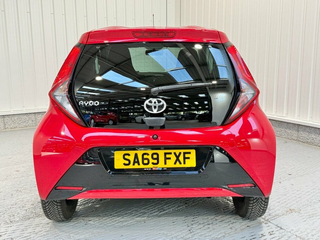 Toyota Aygo 1L X-trend Red #6