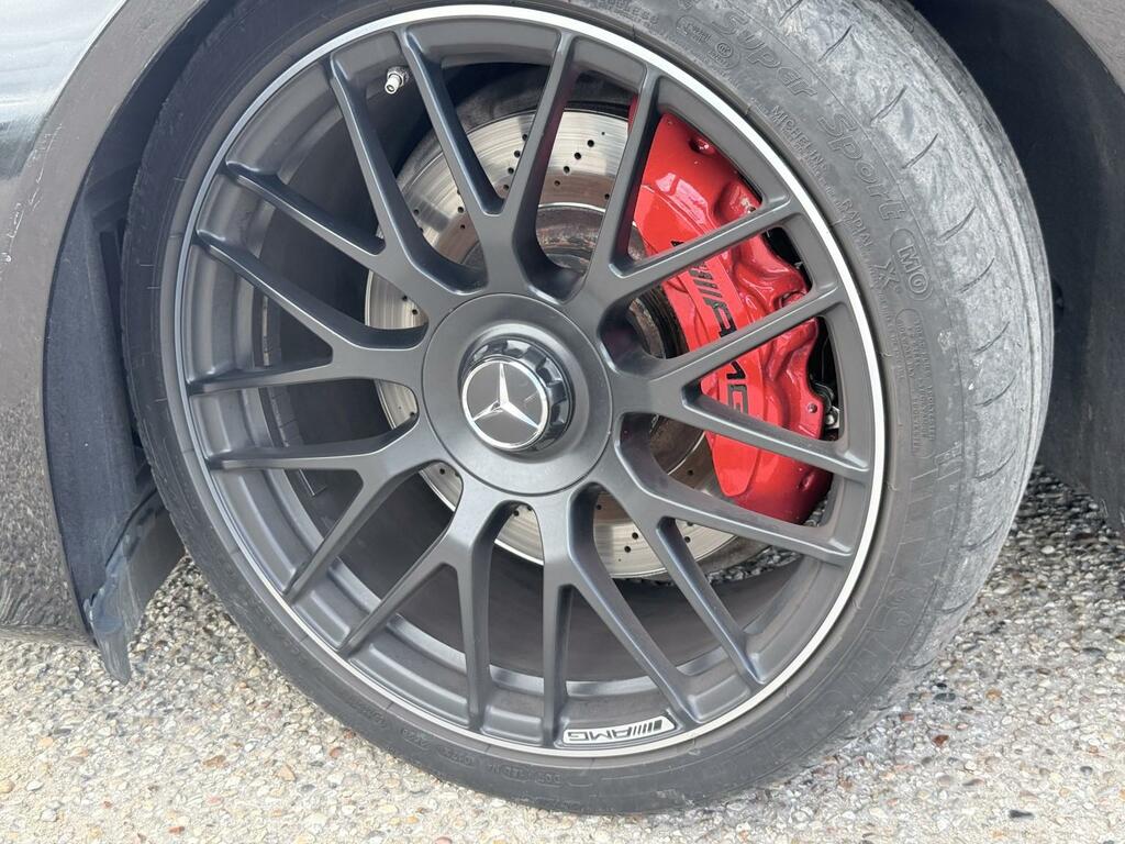 Mercedes-Benz C Class 4.0 C63 V8 Biturbo Amg Black #4