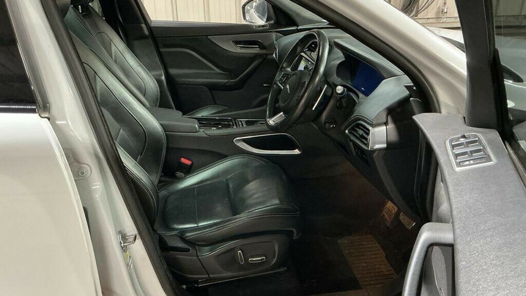Jaguar F-Pace Suv 2.0 D180 Chequered Flag Awd Euro 6 Ss SR69JHX White #2