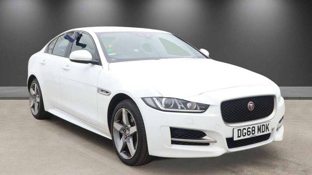 Jaguar XE 2.0D R-sport Awd Euro 6 Ss White #6