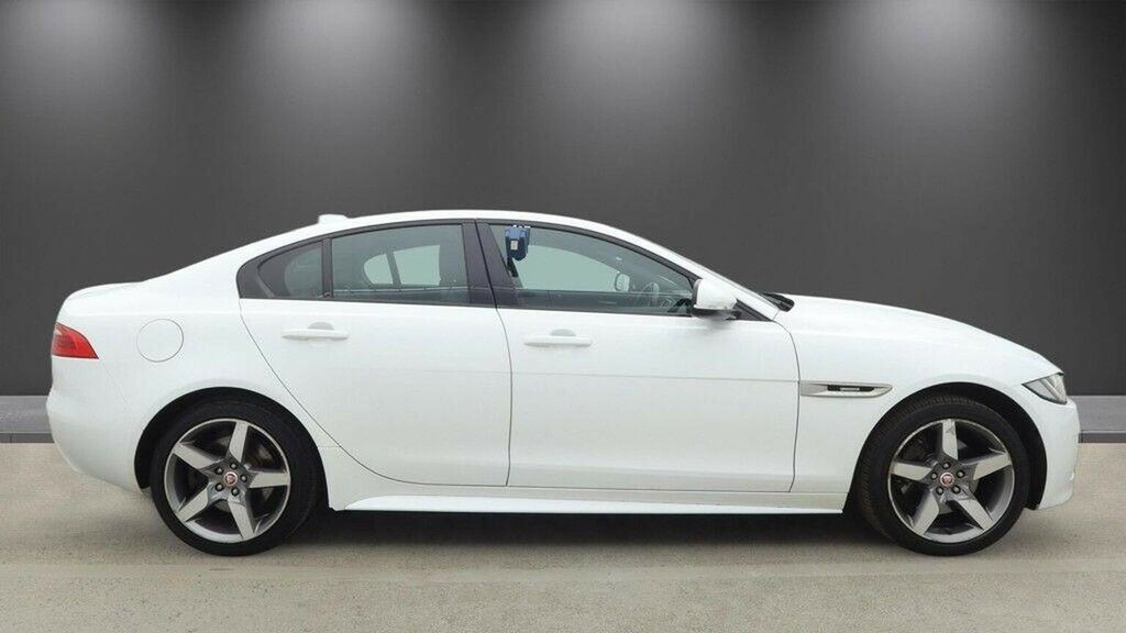 Jaguar XE 2018 2.0I Portfolio Saloon Euro 6 Grey #11