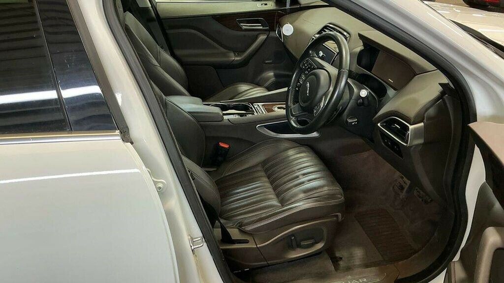 Jaguar F-Pace Suv 2.0 D180 Portfolio Awd Euro 6 Ss White #2