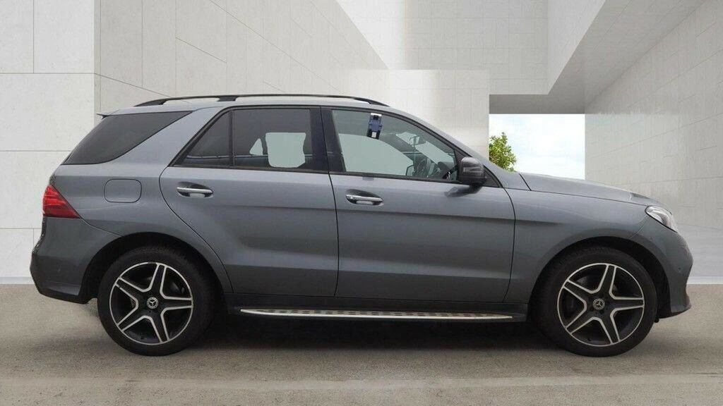 Mercedes-Benz GLE Class Diesel #10