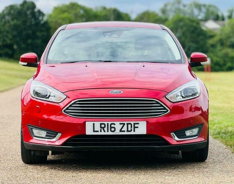 Ford Focus Titanium X LR16ZDF Red #2