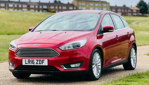 Ford Focus Titanium X LR16ZDF Red #3