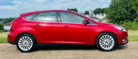 Ford Focus Titanium X LR16ZDF Red #5